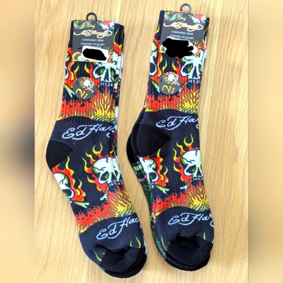 NWT Ed Hardy Cushioned Crew Socks Skulls, Tigers, Roses/Corps Black & Grey Plain - Picture 4 of 16